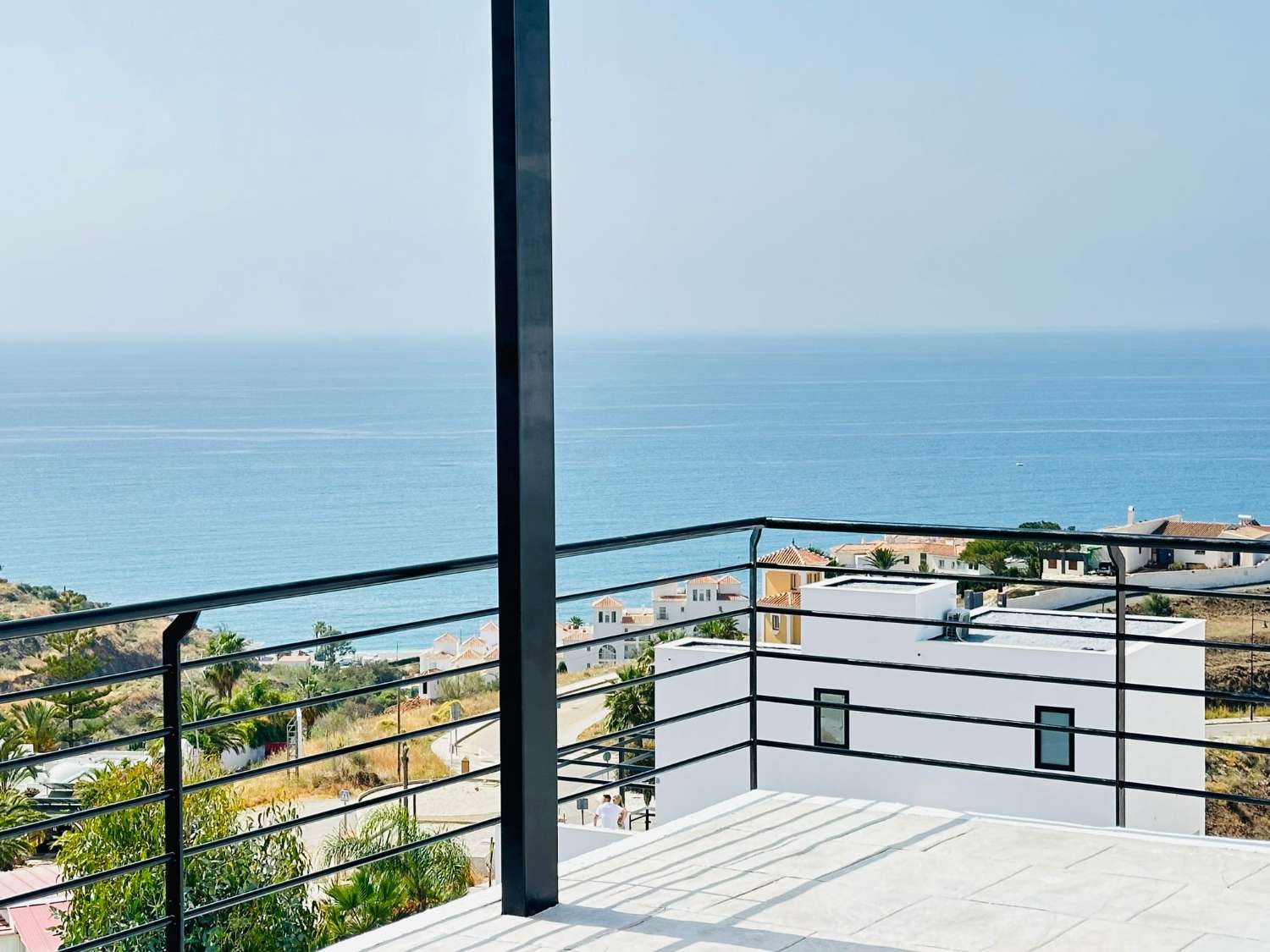 Luxury and stunning sea views!