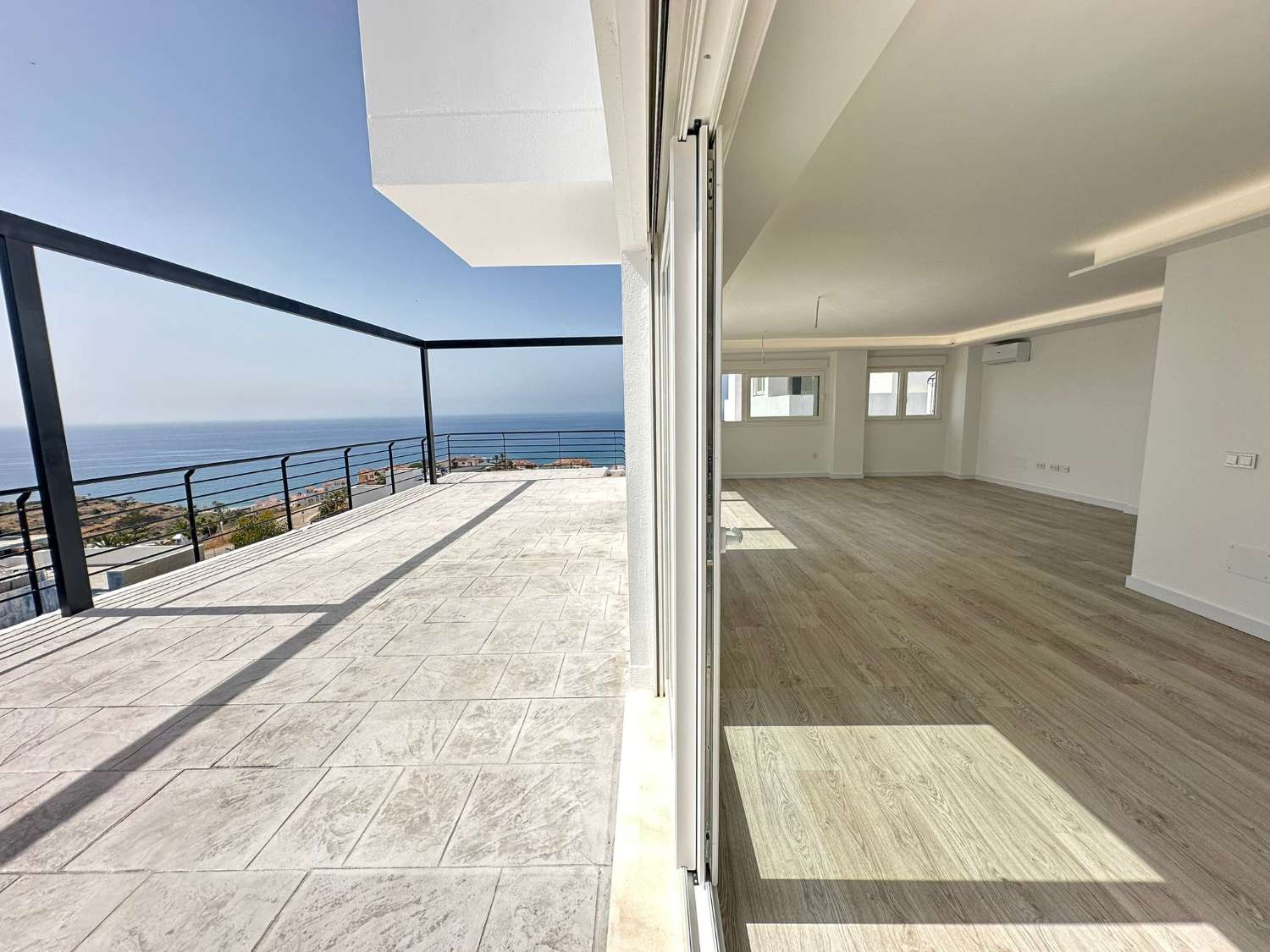 Luxury and stunning sea views!