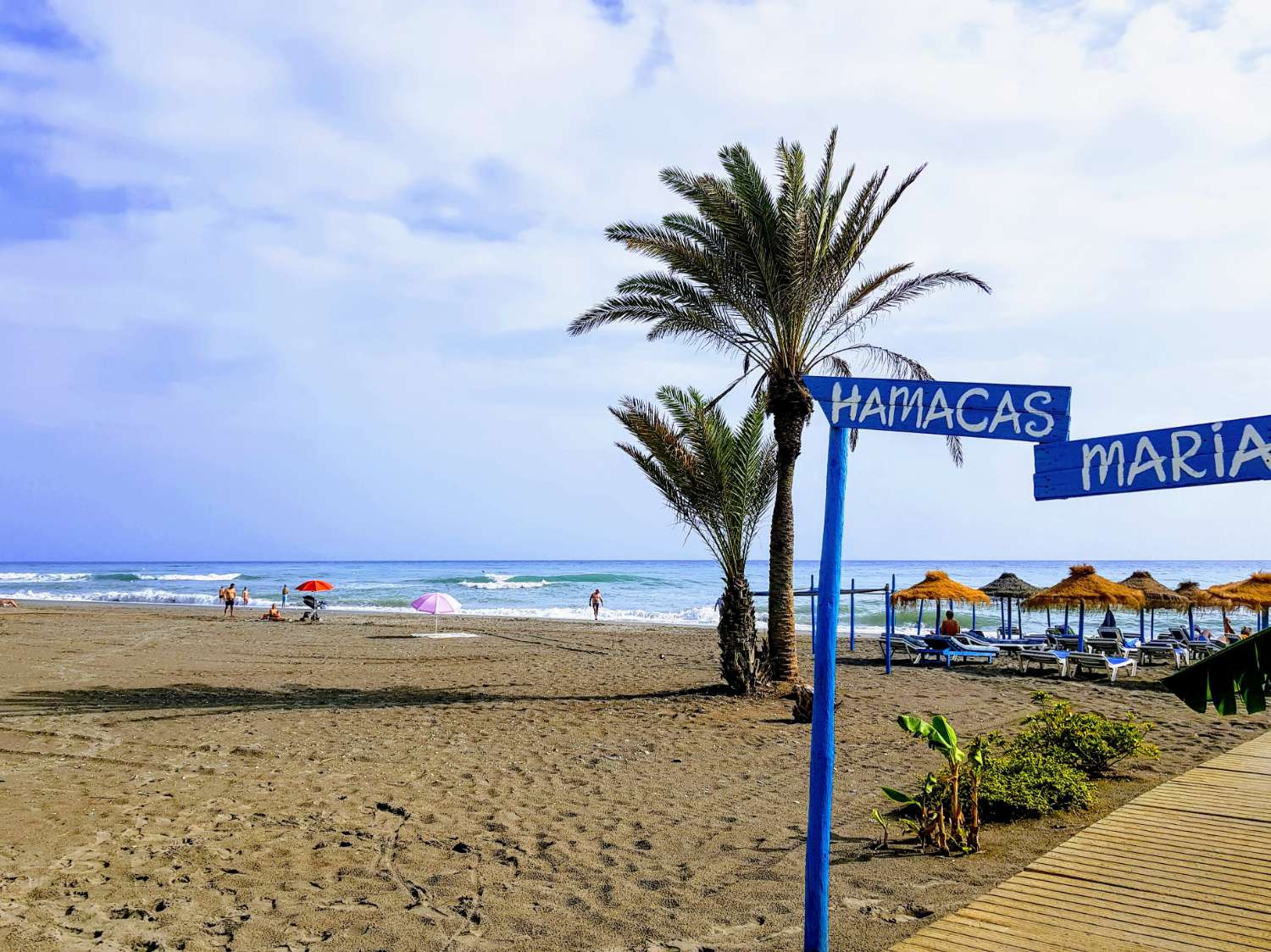 ¡Modernos apartamentos junto a la playa!