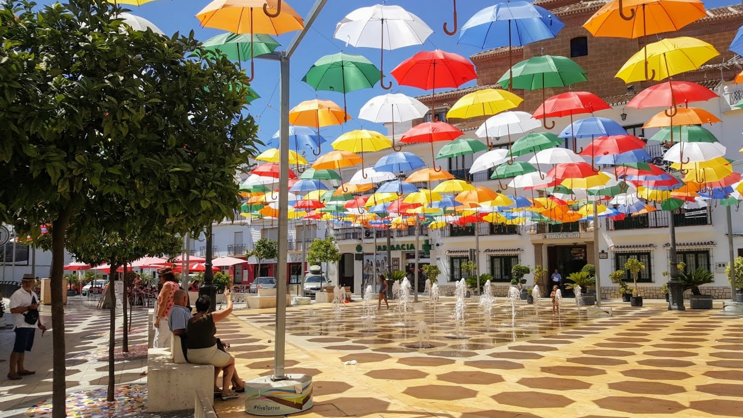 ¡Modernos apartamentos junto a la playa!