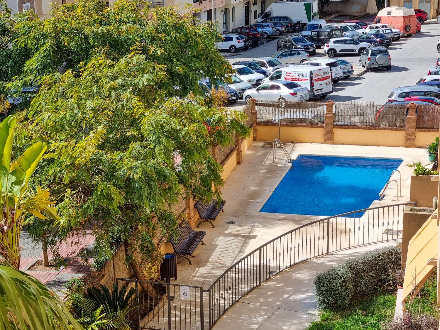 Beachclose, pool and 2 parking spaces!