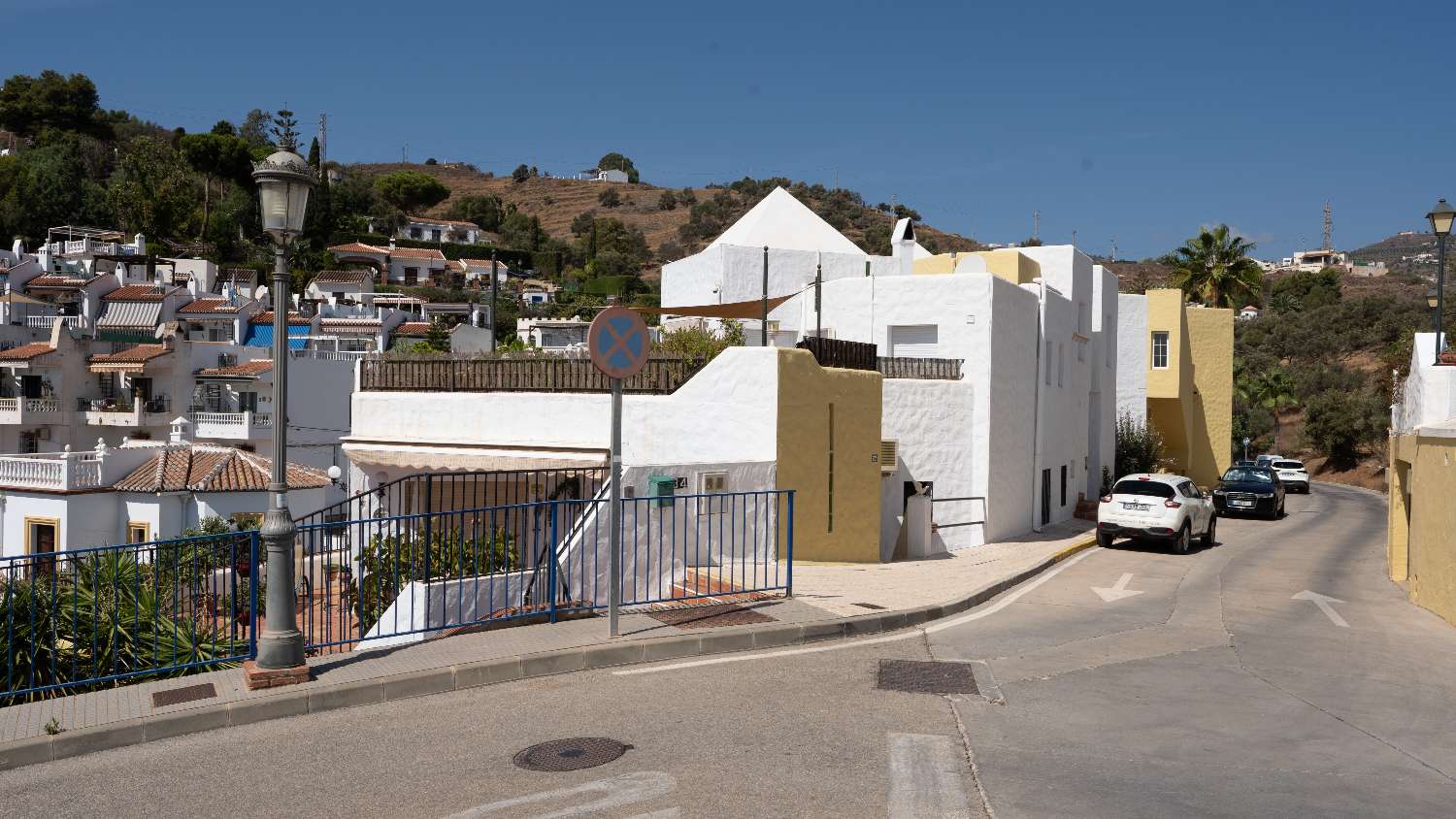 ¡Amplio apartamento de esquina con terraza soleada!