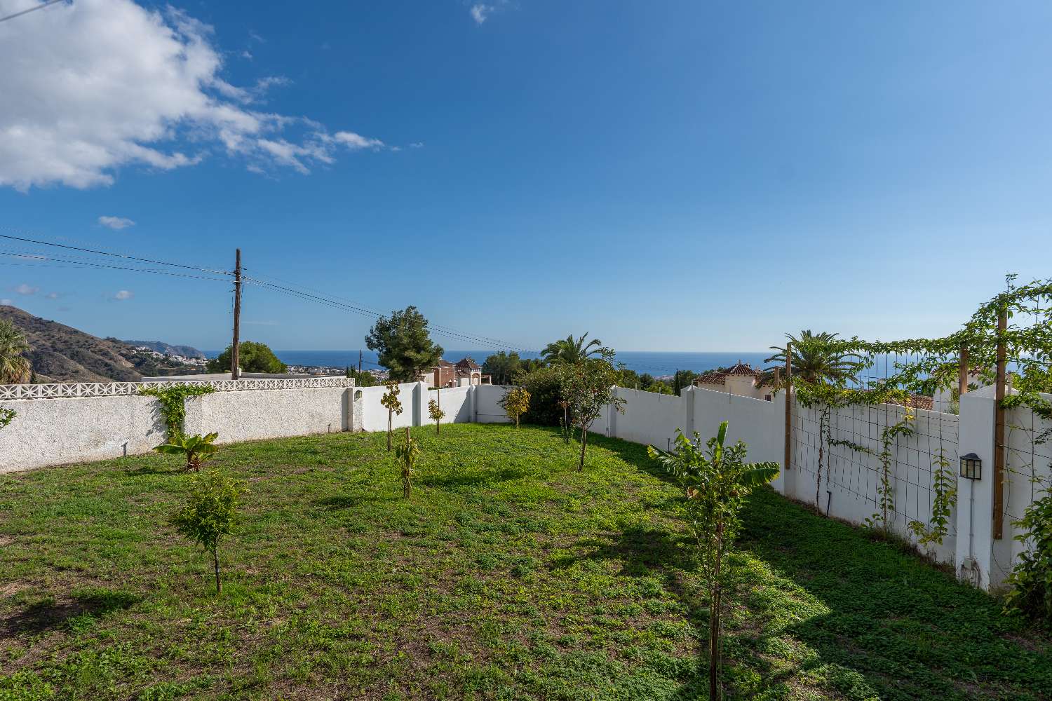 Unique villa with pool and sea view!