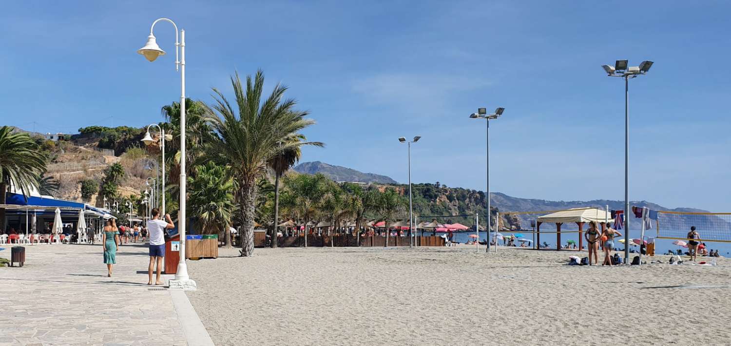 Terraced house with large terraces in Burriana, Nerja