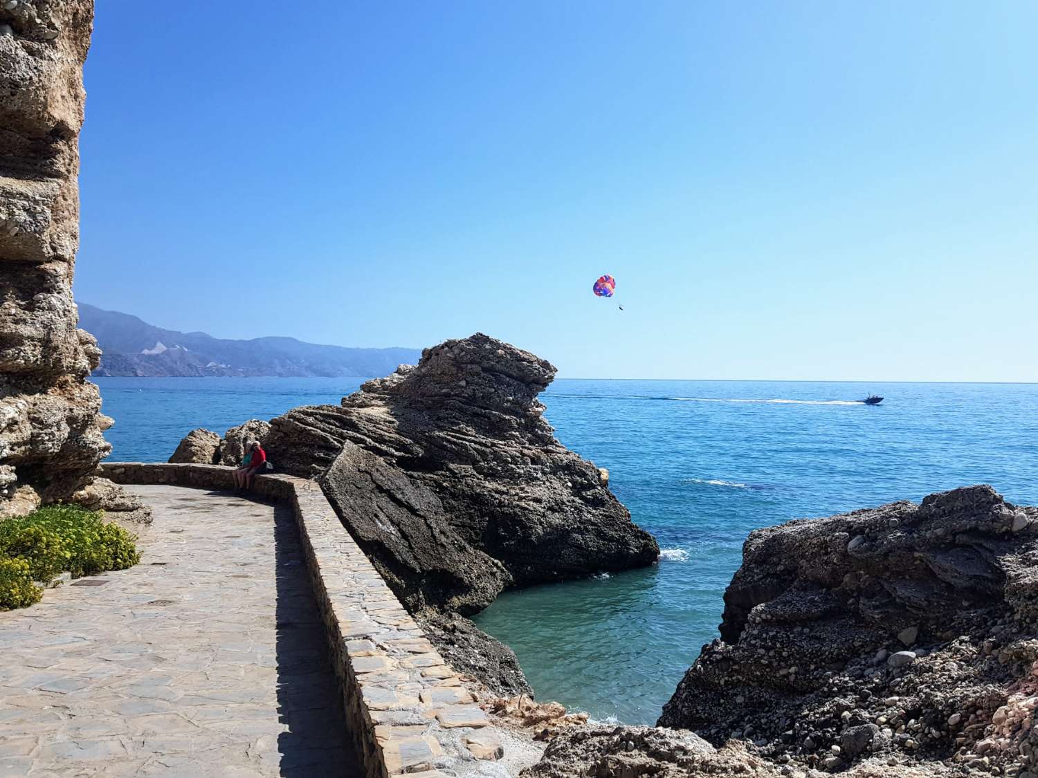 Terraced house with large terraces in Burriana, Nerja