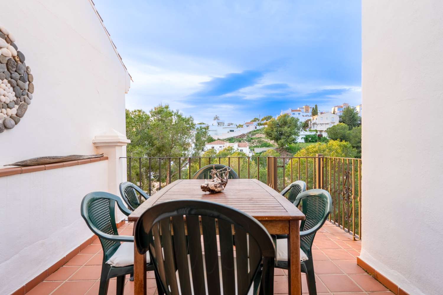 Terraced house with large terraces in Burriana, Nerja