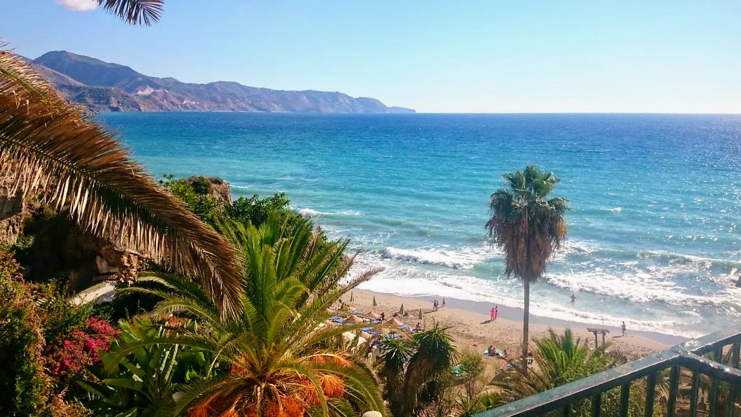 Terraced house with large terraces in Burriana, Nerja