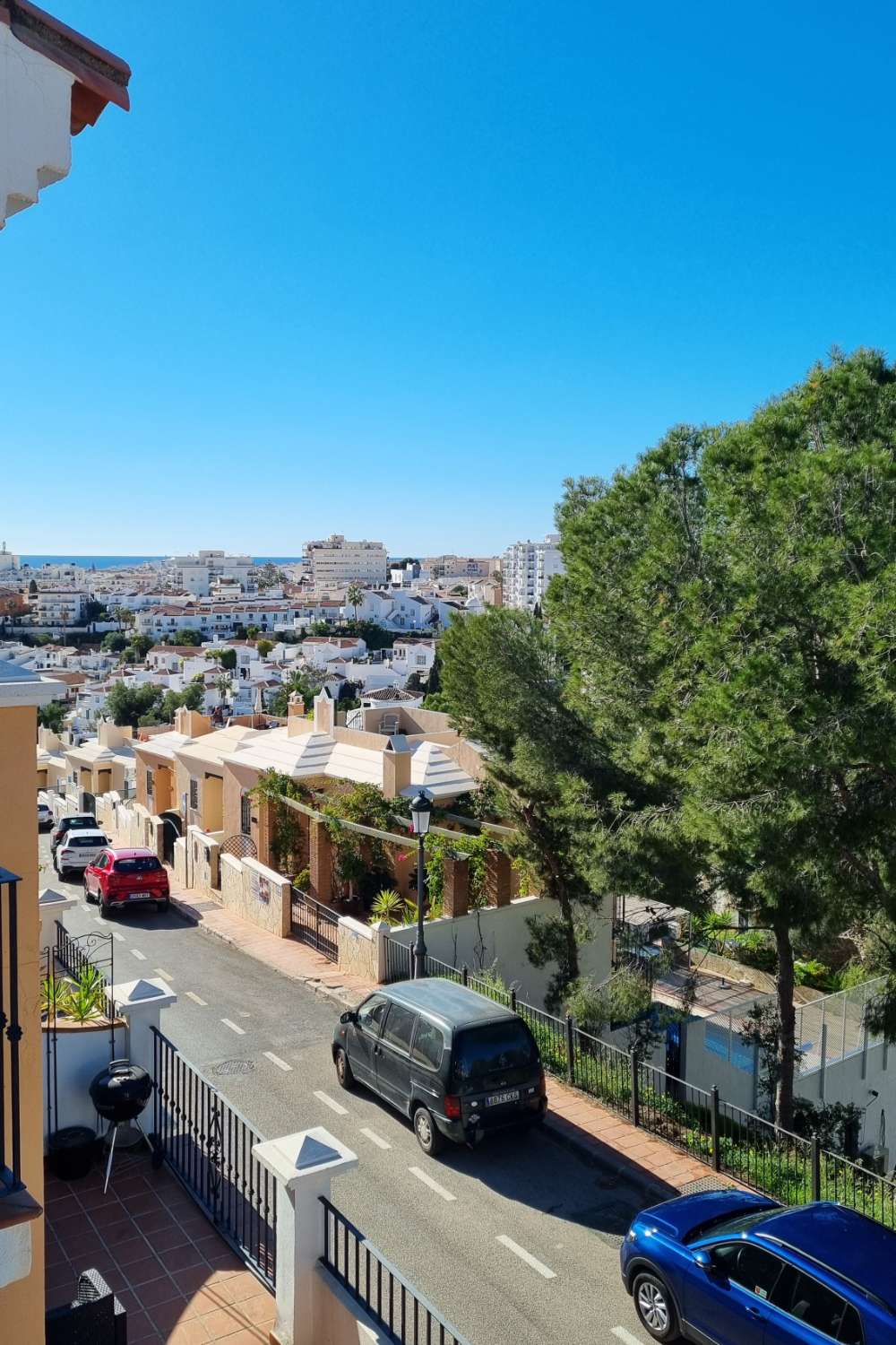 Terraced house with large terraces in Burriana, Nerja