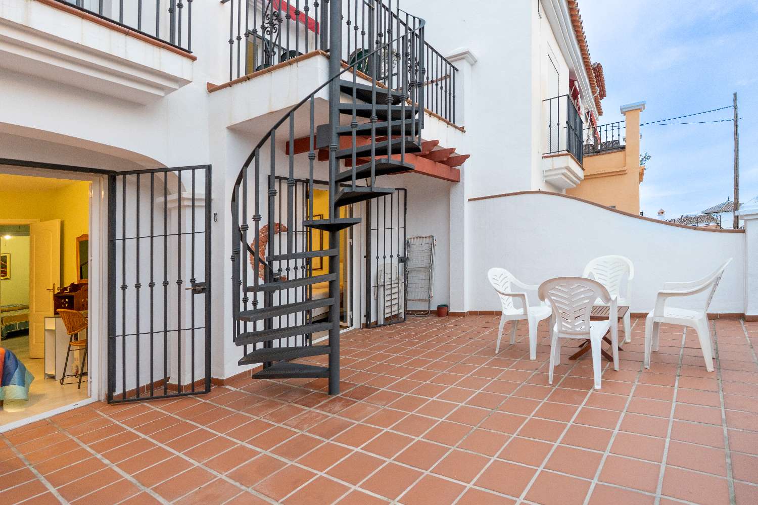 Terraced house with large terraces in Burriana, Nerja