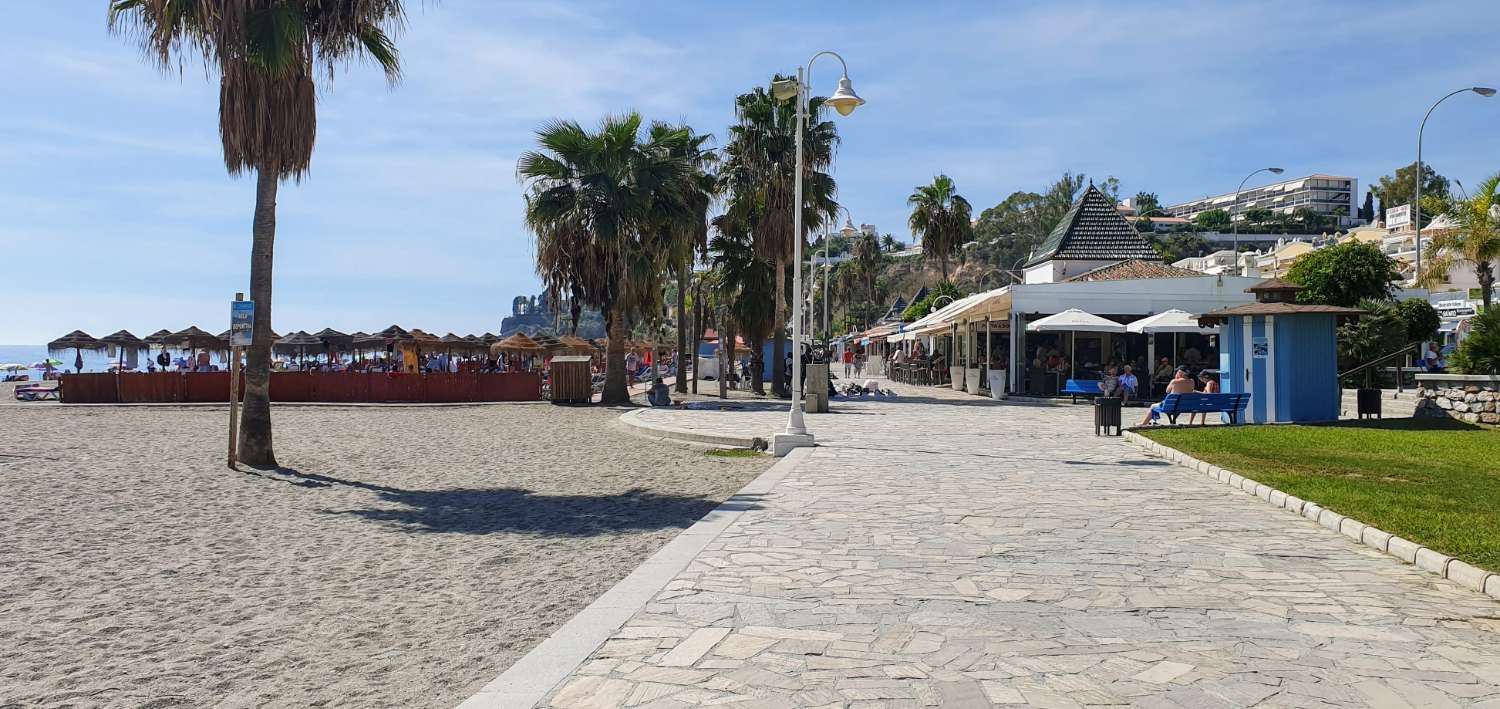 Terraced house with large terraces in Burriana, Nerja